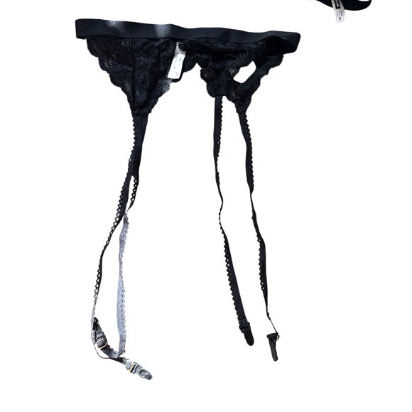 Fashion Nova Black Lace 3-Piece Lingerie Set With Heart Details Includes Bra Tho - Picture 10 of 11